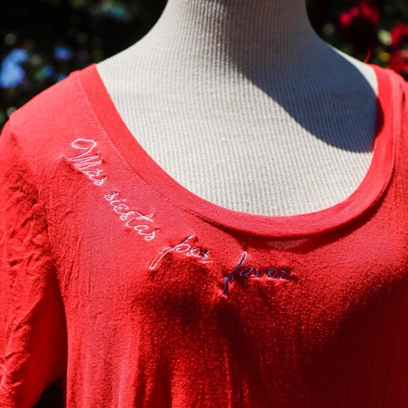 Mas Siestas Por Favor Embroidered Short Sleeve Tee - Picture 3 of 10